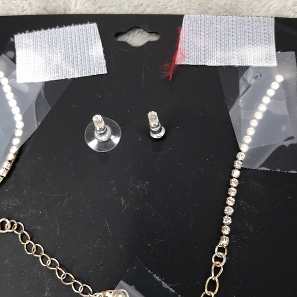Noir Rhinestone Cascading Neckace and Earring Set  New - Picture 4 of 5